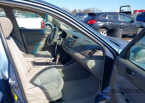 2003 Toyota Camry Le из США, поврежденный, VIN 4T1BE30K53U699583